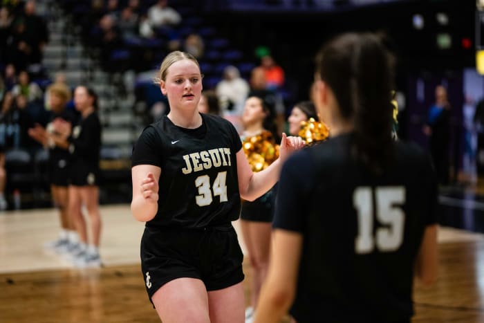 Clackamas Jesuit 6A Oregon girls basketball quarterfinal 2024 Naji Saker-32